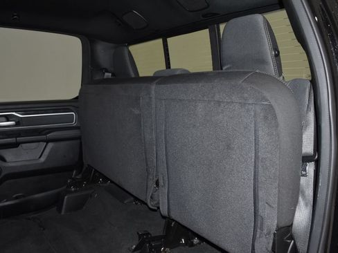 Used 2023 RAM 1500 Big Horn AWD/4WD image 28