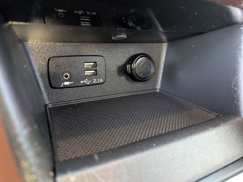 Used 2020 Subaru Forester Touring image 29