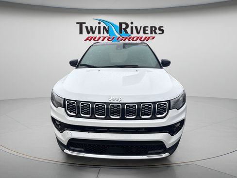 Used 2024 Jeep Compass Limited AWD/4WD image 6