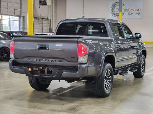 Used 2021 Toyota Tacoma TRD Sport w/ Technology Package RWD image 8
