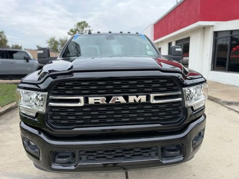 Used 2024 RAM 3500 Big Horn w/ Sport Appearance Package image 8