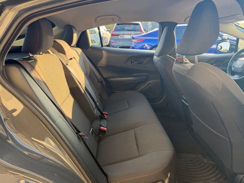 Used 2024 Toyota Prius Prime FWD image 19