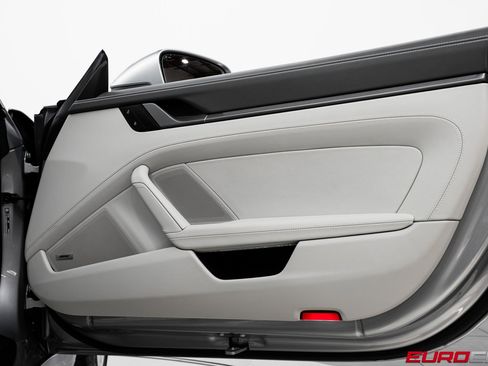 Used 2024 Porsche 911 Carrera 4S image 21