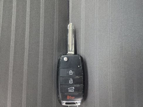 Used 2018 Kia Forte S FWD image 32