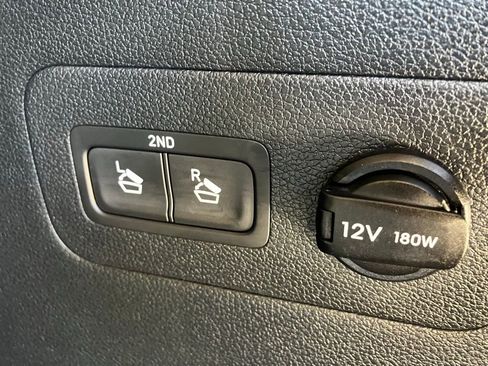 Used 2019 Hyundai Santa Fe Limited FWD image 9