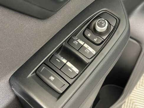 Used 2025 Subaru Forester Premium AWD/4WD image 34