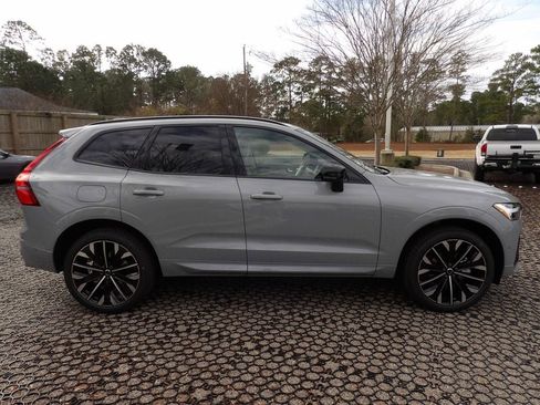 New 2026 Volvo XC60 B5 Ultra w/ Protection Package Premier image 4