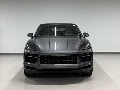 Certified 2024 Porsche Cayenne S AWD/4WD image 9