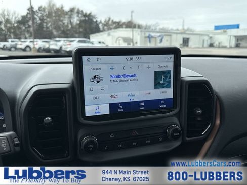 Used 2023 Ford Bronco Sport Outer Banks w/ Tech Package image 16