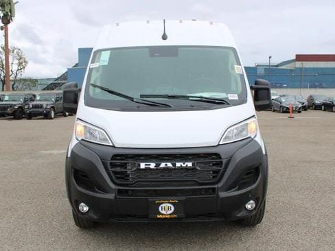 New 2025 RAM ProMaster 2500 w/ Convenience Group FWD image 2