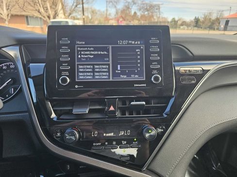 Used 2023 Toyota Camry SE image 15