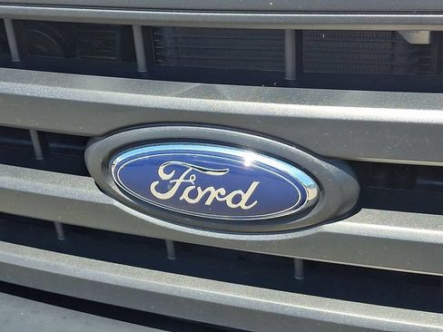 Used 2024 Ford E-450 and Econoline 450 Super Duty RWD image 31