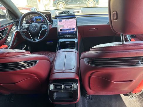 Used 2023 Mercedes-Benz S 580 4MATIC Sedan image 9