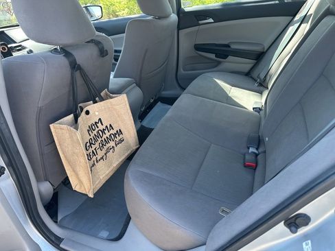 Used 2012 Honda Accord LX image 9