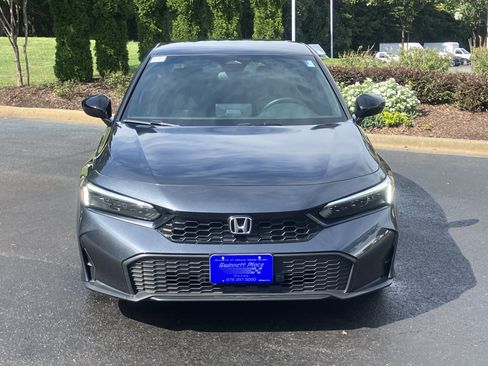 Used 2025 Honda Civic Sport image 3