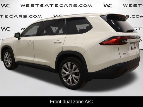 Used 2024 Toyota Grand Highlander Limited image 5