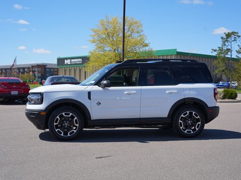 Used 2024 Ford Bronco Sport Outer Banks w/ Tech Package AWD/4WD image 6