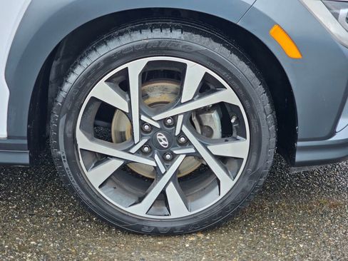 Used 2023 Hyundai Kona Limited image 9