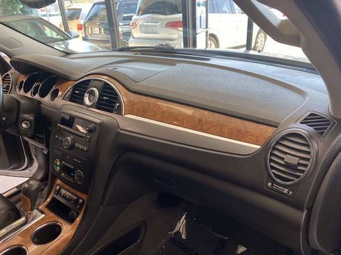Used 2012 Buick Enclave Leather image 11