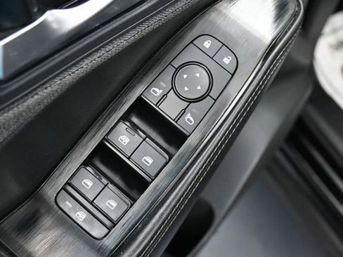 Used 2023 Nissan Rogue SV AWD/4WD image 14