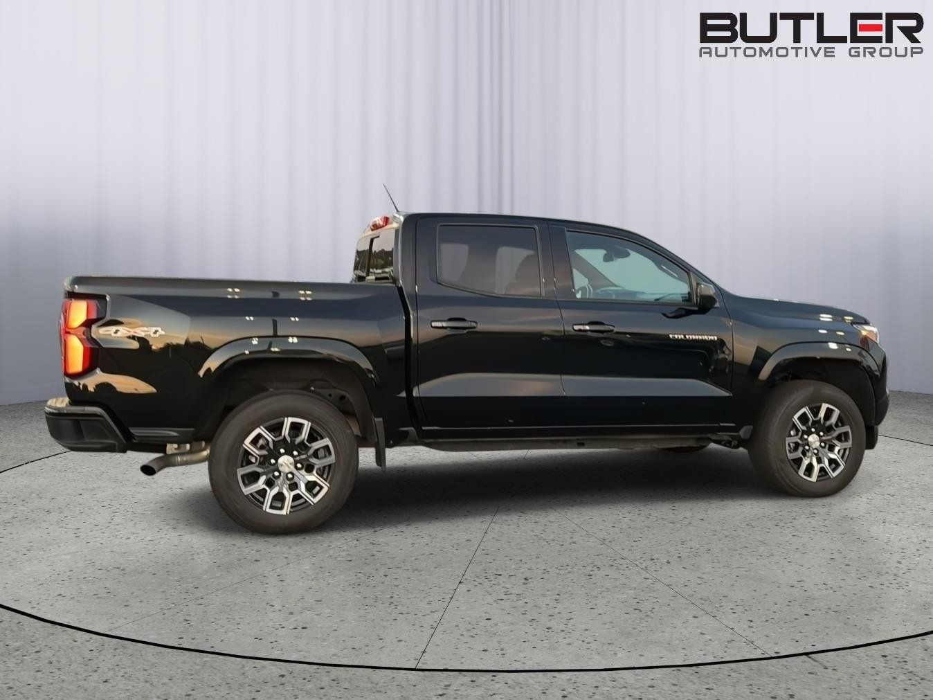 Used 2023 Chevrolet Colorado LT w/ LT Convenience Package III AWD/4WD image 7
