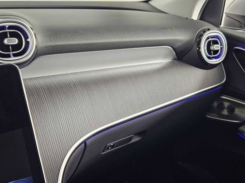 New 2025 Mercedes-Benz GLC 350e 4MATIC image 40