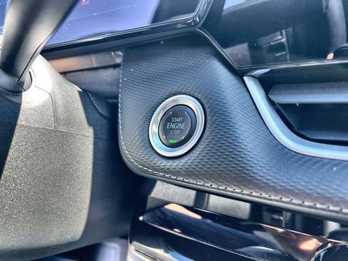 Certified 2025 Chevrolet Equinox LT image 16