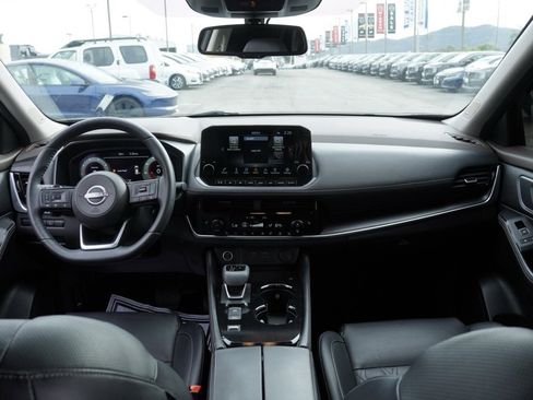 Certified 2023 Nissan Rogue Platinum w/ Platinum Premium Package image 20