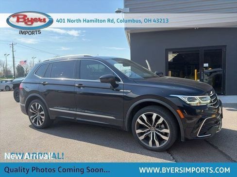 Used 2022 Volkswagen Tiguan SEL R-Line image 1
