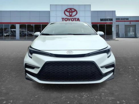 Used 2026 Toyota Corolla SE FWD image 9