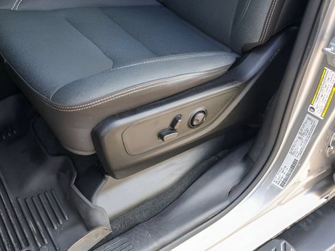 Used 2022 RAM 1500 Big Horn AWD/4WD image 8