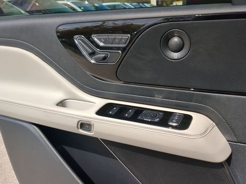 New 2026 Lincoln Aviator Reserve RWD image 12