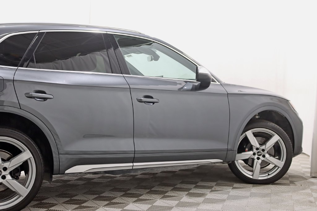 Used 2024 Audi SQ5 Premium w/ 21" Wheel Package AWD/4WD image 11