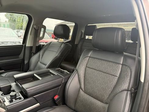 Used 2023 Toyota Tundra Limited AWD/4WD image 23