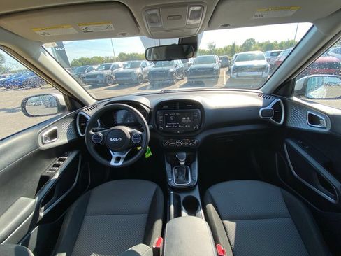 Used 2024 Kia Soul LX w/ Option Group 015 FWD image 20