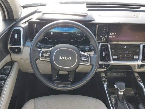 Certified 2023 Kia Sorento SX FWD image 14