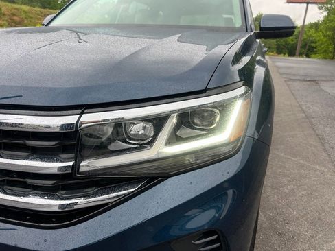 Certified 2023 Volkswagen Atlas SE FWD image 10
