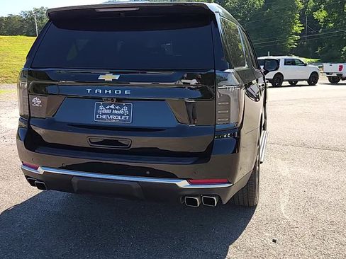 Used 2025 Chevrolet Tahoe High Country AWD/4WD image 6