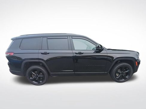 Used 2024 Jeep Grand Cherokee L Laredo RWD image 6