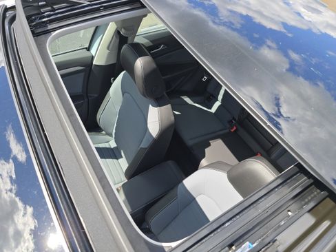 New 2025 Volkswagen Jetta SE image 3