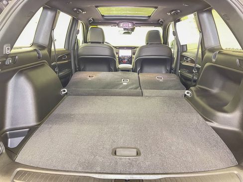 New 2025 Jeep Grand Cherokee Limited w/ MOPAR Finishing Package image 15