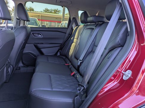 New 2026 Nissan Rogue Platinum image 14