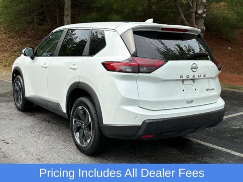 Used 2024 Nissan Rogue SV AWD/4WD image 6