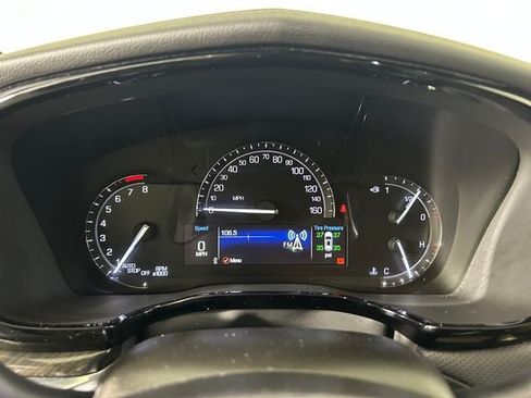 Used 2018 Cadillac XT5 AWD image 18