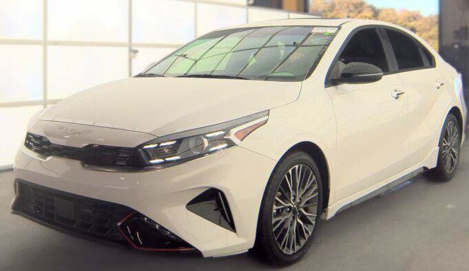 Used 2024 Kia Forte GT-Line w/ GT-Line Premium Package FWD image 1