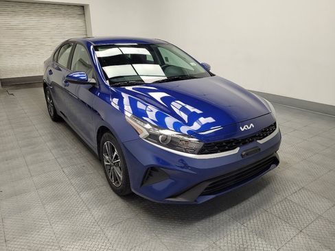 Used 2024 Kia Forte LXS w/ LXS Technology Package FWD image 13