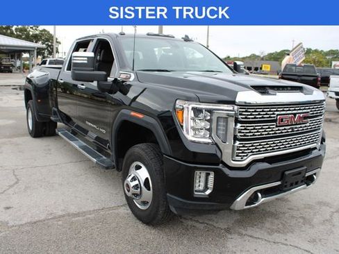 Used 2022 GMC Sierra 3500 Denali w/ Denali Ultimate Package image 14