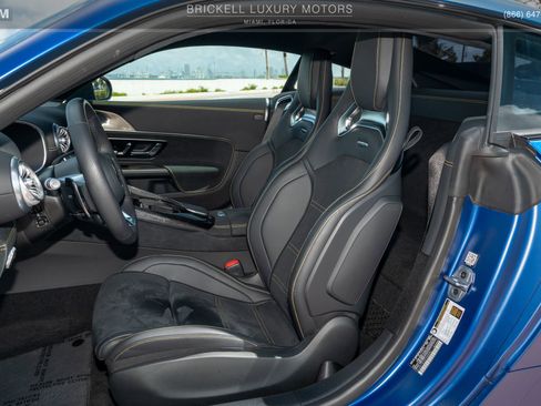 Used 2025 Mercedes-Benz AMG GT 63 image 7