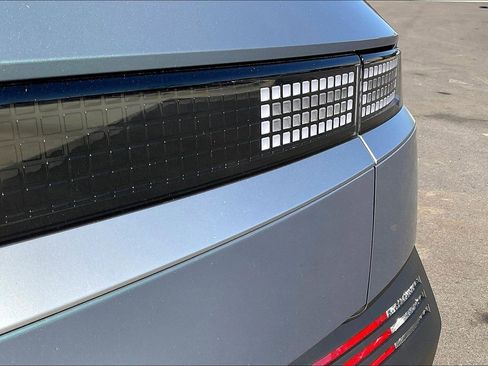 New 2026 Hyundai Ioniq 5 SEL image 9