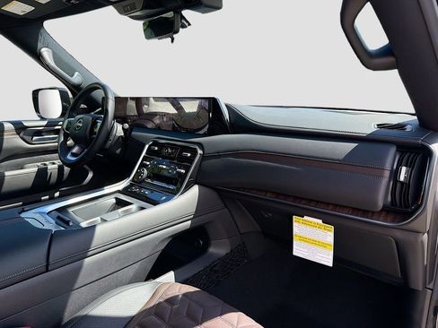 New 2026 Nissan Armada Platinum w/ Convenience Package image 33